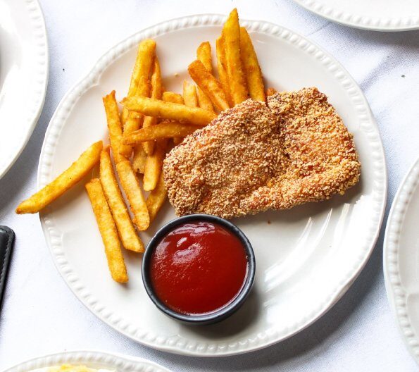 Kids gluten free chicken schnitzel with chips